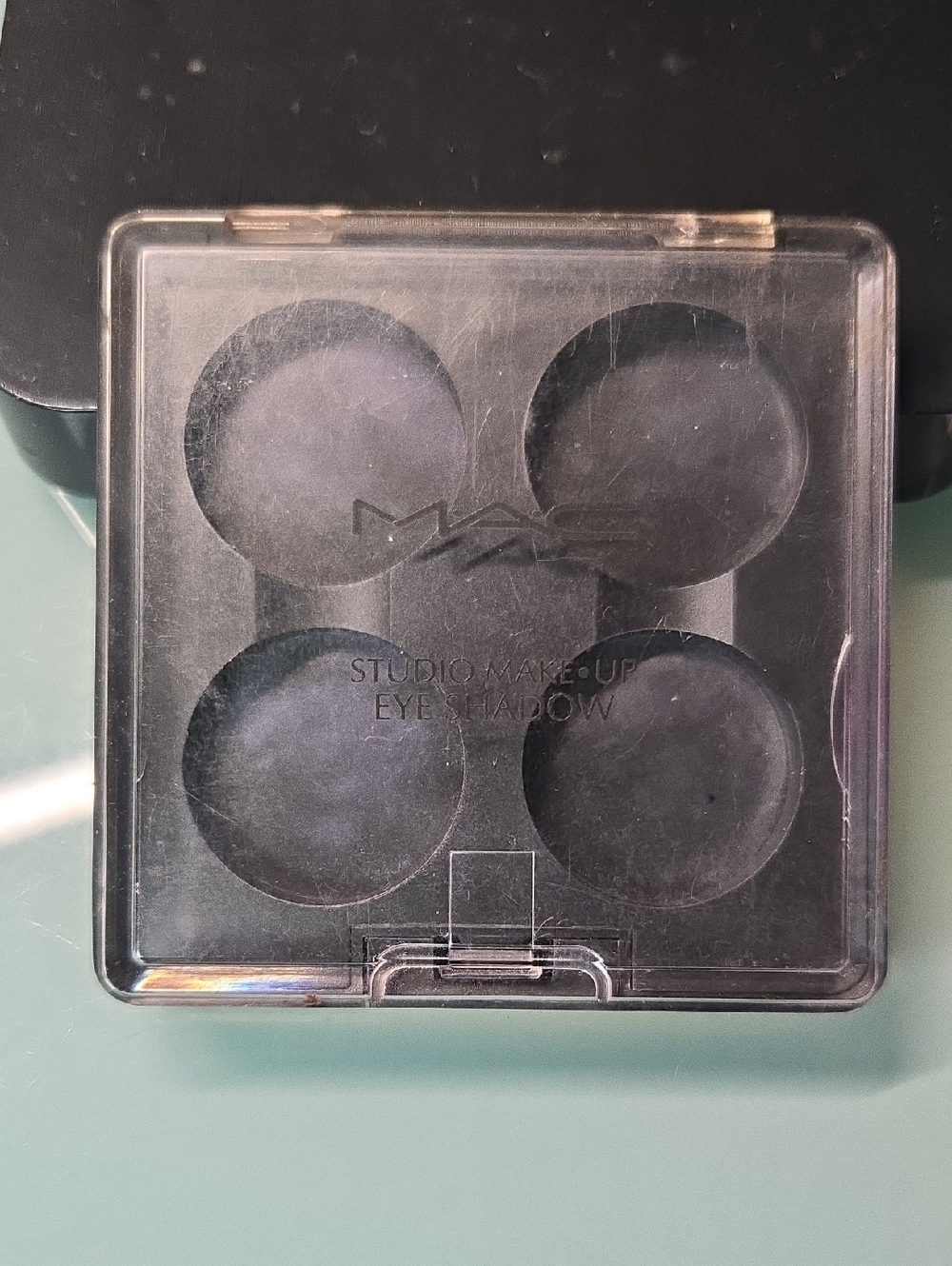 MAC Cosmetics Pro Colour Quad Palette.